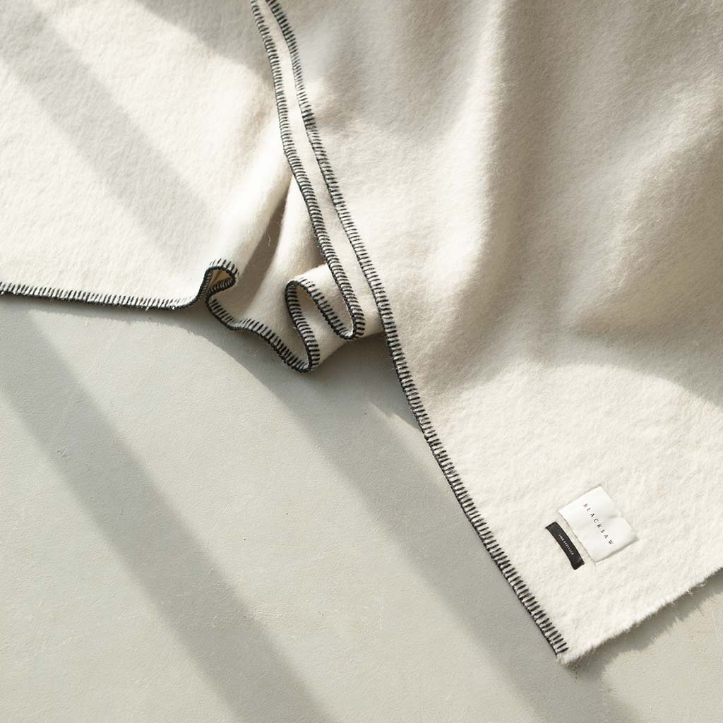 Siempre Speakeasy Recycled Alpaca Blanket - Ivory