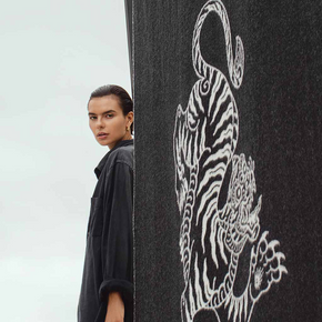 Blacksaw Voodoo Reversible Alpaca Throw
