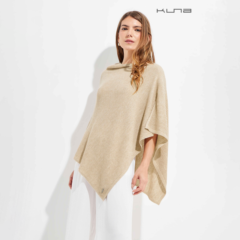 Kuna Ypanema Knit Cape
