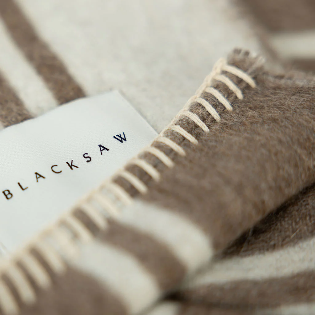 Straits Zero Dye Reversible Alpaca Throw  – Ivory/Cacao