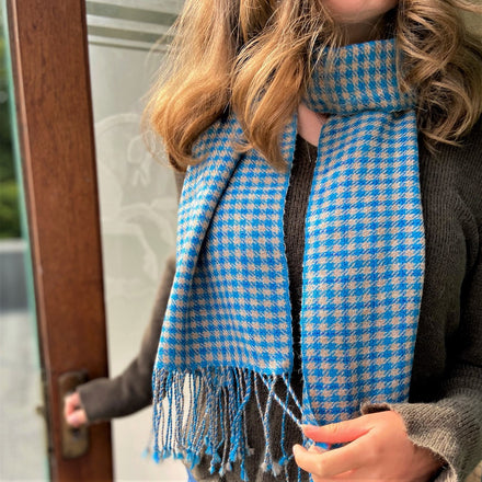 Samantha Holmes Houndstooth Scarf