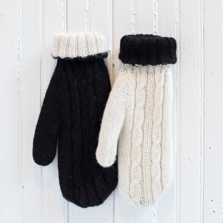 Reversible Cable-knit Mittens