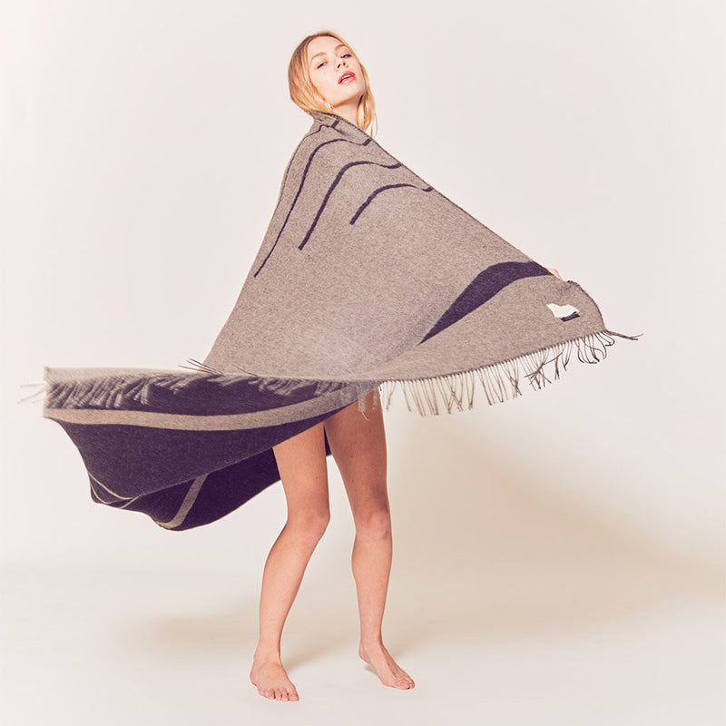 Blacksaw Rattlesnake Reversible Throw