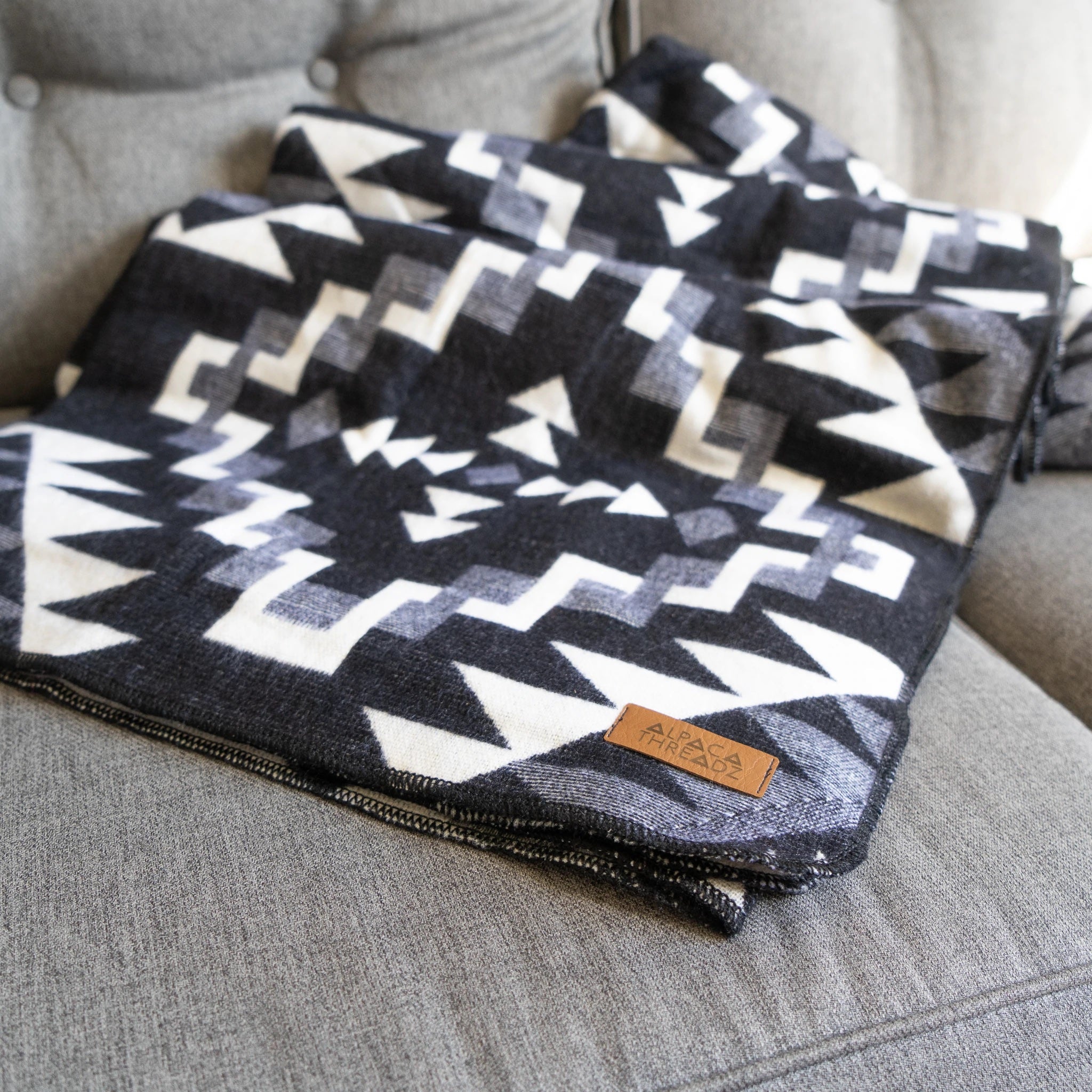 Andean Alpaca Wool Blanket - Alpaca Threadz | Fluff Alpaca
