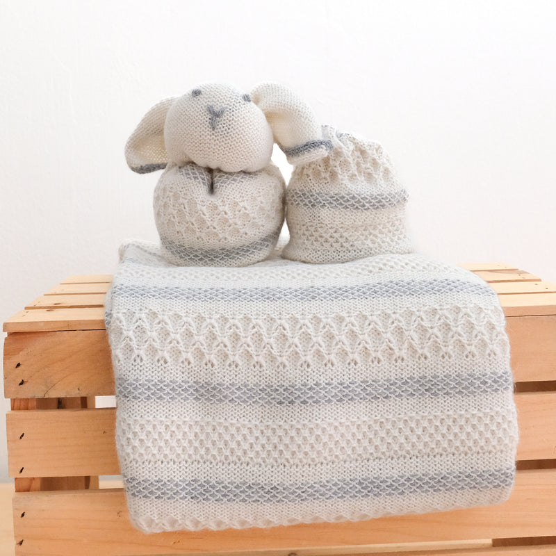 Helen Howe Newborn Baby Bunny Blanket Set